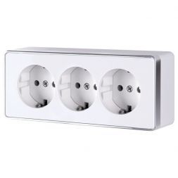 Розетка тройная с заземлением и шторками Gallant Werkel W5073101 белый (WL15-02-05)
