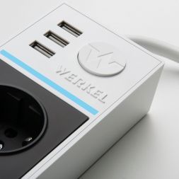 Розеточный блок 4-х местный + 3 USB Werkel W6514939 белый/черный (WL20-04-03)
