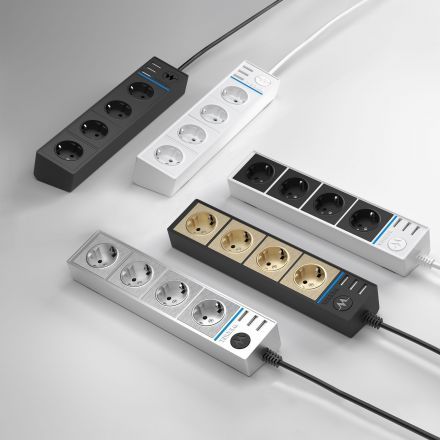 Розеточный блок 4-х местный + 3 USB Werkel W6514939 белый/черный (WL20-04-03)