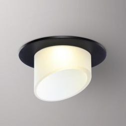 Встраиваемый светильник Novotech 370896 Lirio