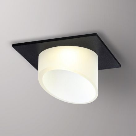 Встраиваемый светильник Novotech 370898 Lirio