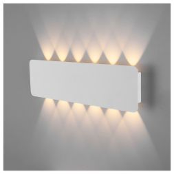 Настенный светильник Eurosvet 40139/1 LED белый